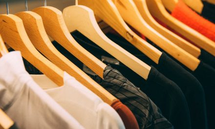 Spar penge og få kvalitet – sådan køber du t-shirts online